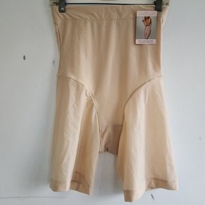 NWT Nearly Nude Thinvisible Microfiber High Waisted Body Shaper Shorts sz Large